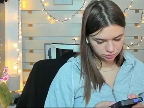 Josephine Kiss online show from 29, 11, 2025