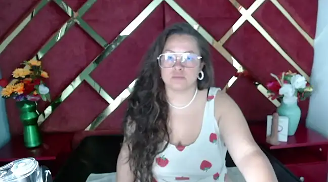 Snapshot of SaraThomso chatting on 22, 1, 2025 SaraThomso online show from 22, 1, 2025