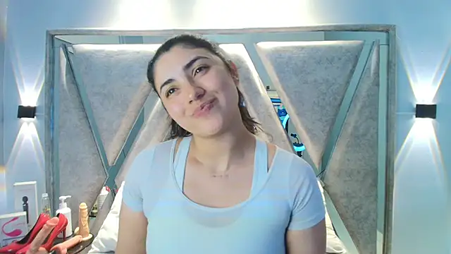 Danna 777  online show from 6, 10, 2025