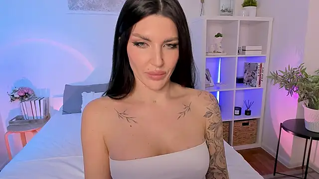 Sasha Miro online show from 17, 1, 2025