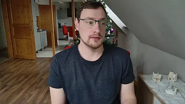 Snapshot of Relsxboy chatting on 10, 12, 2024 Relsxboy online show from 10, 12, 2024