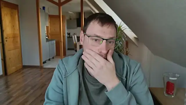 Snapshot of Relsxboy chatting on 8, 1, 2025 Relsxboy online show from 8, 1, 2025