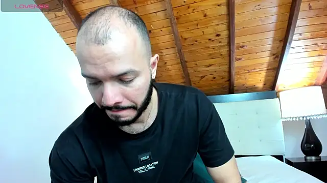 Tom Bailey online show from 20, 9, 2025