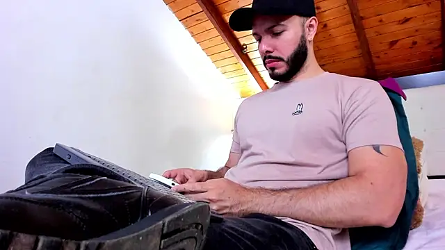 Snapshot of Tom_Bailey chatting on 17, 1, 2026 Tom Bailey online show from 17, 1, 2026