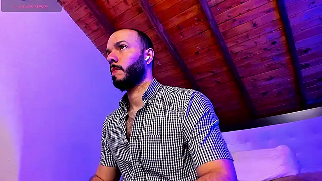 Snapshot of Tom_Bailey chatting on 8, 2, 2026 Tom Bailey online show from 8, 2, 2026