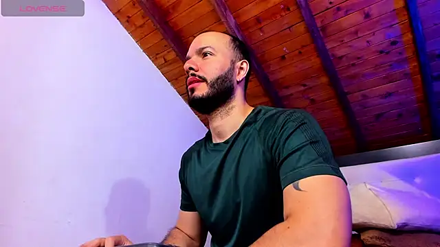 Snapshot of Tom_Bailey chatting on 26, 2, 2026 Tom Bailey online show from 26, 2, 2026