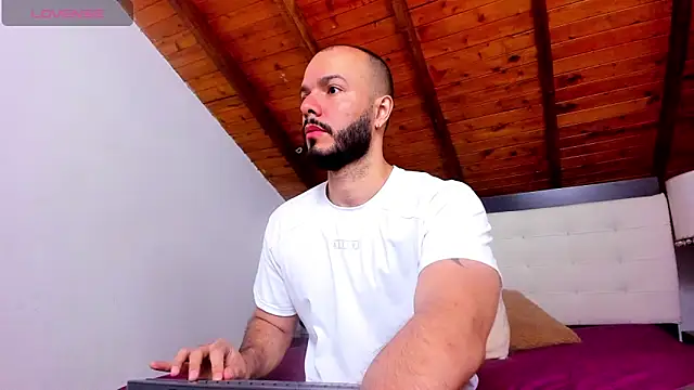 Snapshot of Tom_Bailey chatting on 3, 3, 2026 Tom Bailey online show from 3, 3, 2026