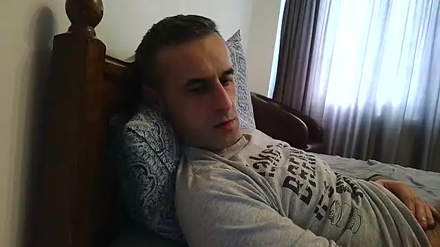 Snapshot of stevenpit chatting on 1, 1, 2025 stevenpit online show from 1, 1, 2025