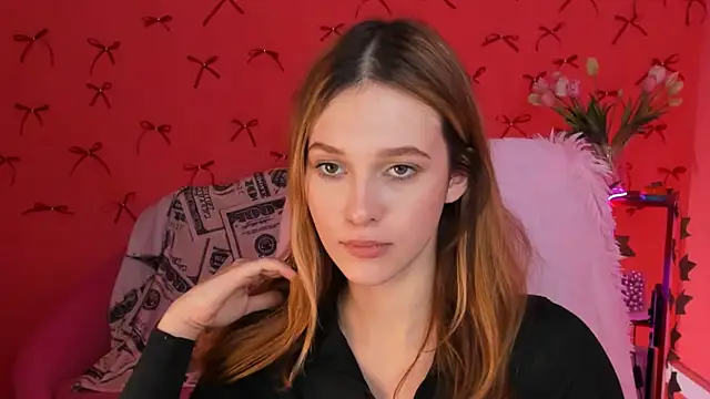 Snapshot of LolaLemona chatting on 6, 3, 2025 LolaLemona online show from 6, 3, 2025