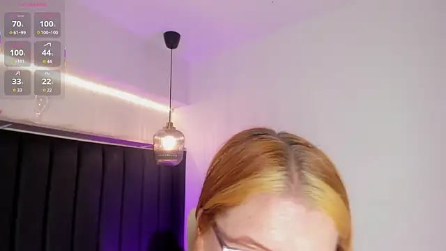 AllisonRoberts  online show from 21, 10, 2025