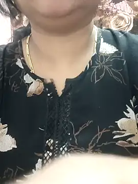 cuteyqueen online show from 28, 1, 2025