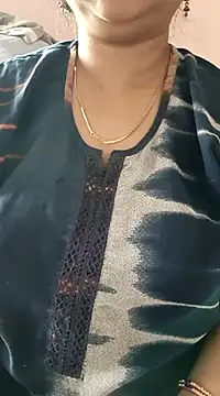 cuteyqueen online show from 17, 3, 2025