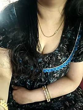 cuteyqueen online show from 2, 2, 2026