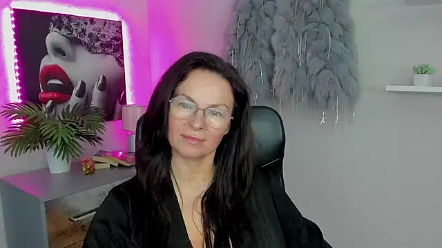 HelenLuxx online show from 30, 1, 2025