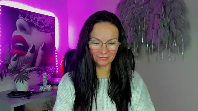 HelenLuxx online show from 19, 1, 2026