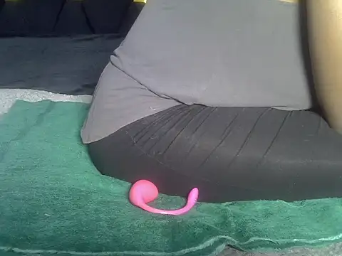 Its tyra online show from 19, 3, 2026