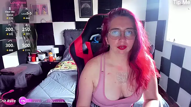 Snapshot of Ursula_fire chatting on 12, 9, 2025 Ursula fire online show from 12, 9, 2025