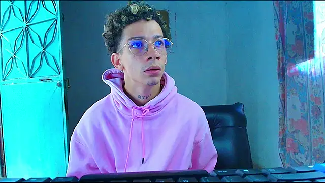 Snapshot of mateodeamjo chatting on 11, 2, 2026 mateodeamjo online show from 11, 2, 2026