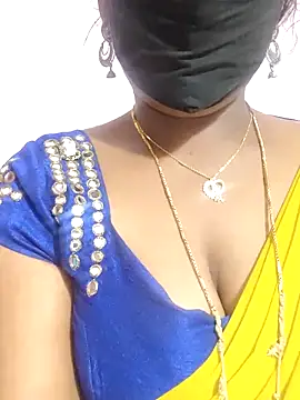 Snapshot of louise92 chatting on 14, 2, 2025 louise92 online show from 14, 2, 2025