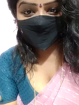 Snapshot of louise92 chatting on 17, 2, 2025 louise92 online show from 17, 2, 2025