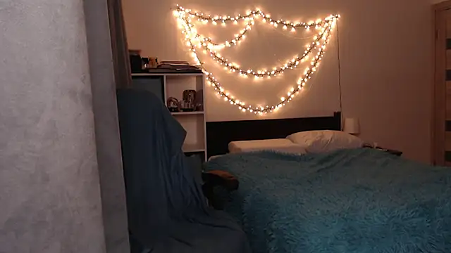 amber quell here online show from 2, 3, 2025