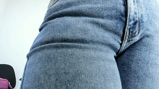 Amelia Debora Antonella online show from 10, 2, 2026