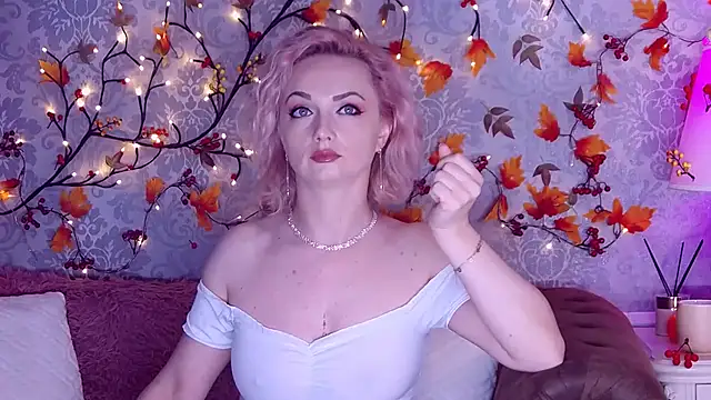 EllianaReese online show from 19, 9, 2025