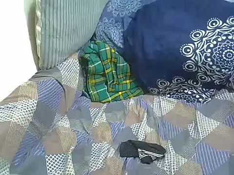 skinnysexynaughty online show from 23, 2, 2026