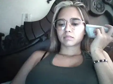 trianabell online show from 12, 2, 2025