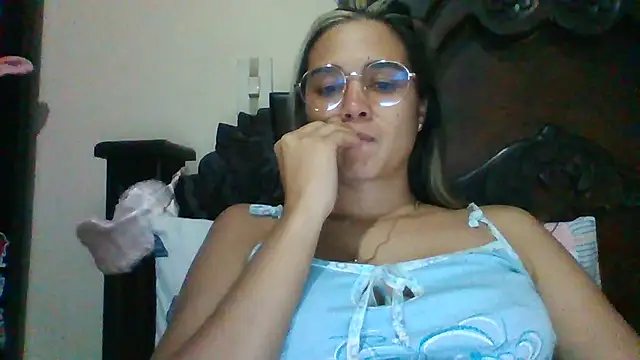 trianabell online show from 19, 2, 2025