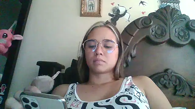 trianabell online show from 21, 2, 2025