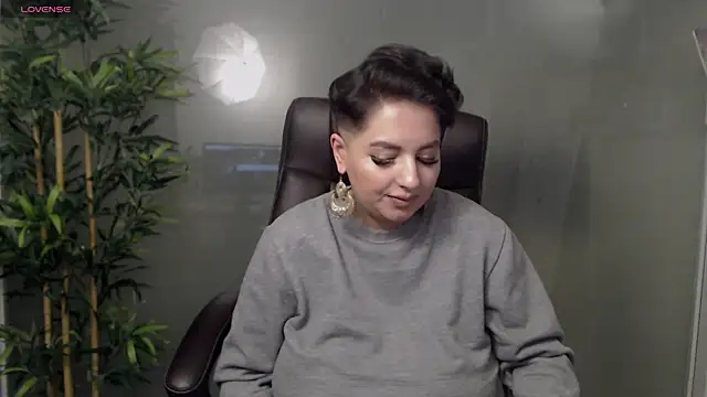 BustyAllyy online show from 3, 2, 2025