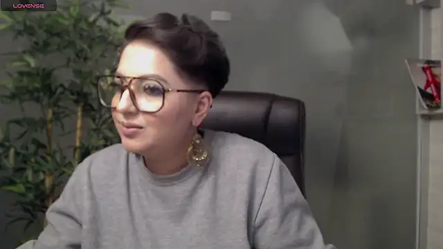 BustyAllyy online show from 10, 2, 2025