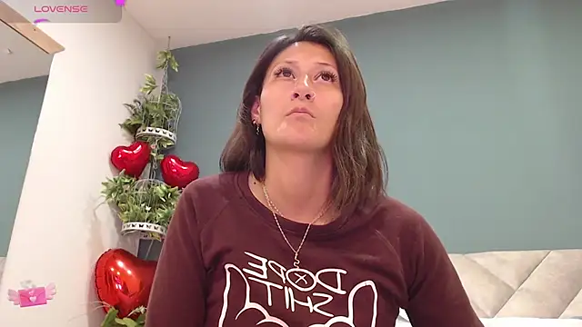 SharisWillian online show from 26, 2, 2025