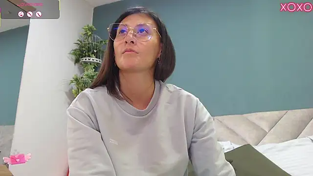 SharisWillian online show from 11, 9, 2025