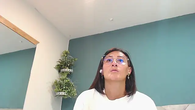 SharisWillian online show from 4, 12, 2025