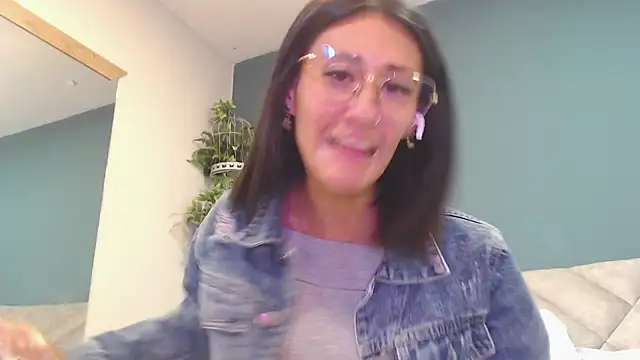 Snapshot of SharisWillian chatting on 18, 1, 2026 SharisWillian online show from 18, 1, 2026