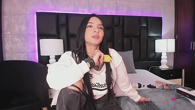 MiaSweeths online show from 27, 12, 2024