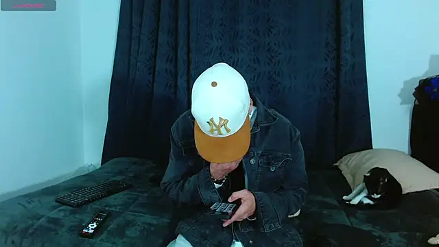 Bastiaan 28 online show from 28, 11, 2025