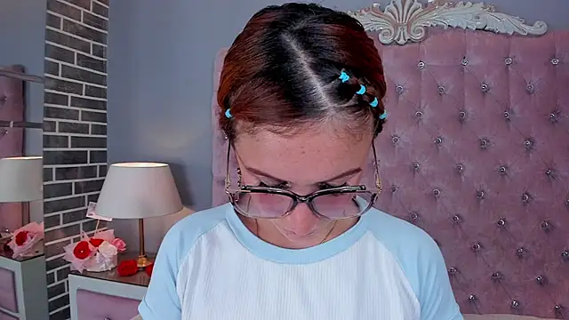 AdelaineBest online show from 1, 3, 2025