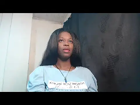 CarolinneMoor online show from 10, 12, 2024