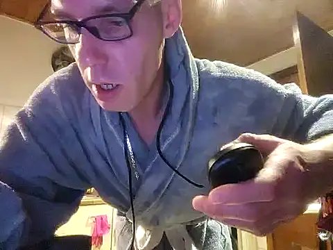 0815lukas2024 online show from 19, 1, 2025