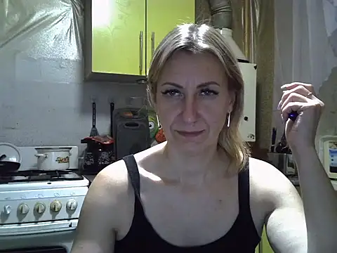 AshleyXHoney online show from 18, 10, 2025