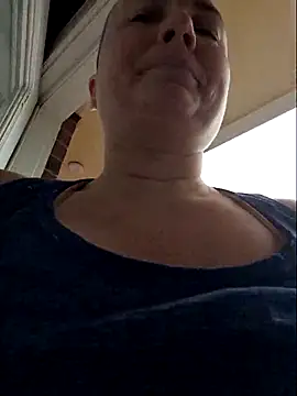 MilfyMrsRobinson online show from 7, 5, 2026