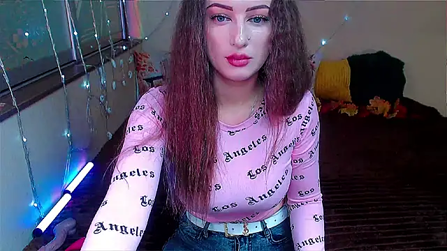 Snapshot of LizaSenri chatting on 24, 10, 2025 LizaSenri online show from 24, 10, 2025