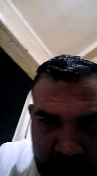 Snapshot of ListedLoin chatting on 5, 1, 2025 ListedLoin online show from 5, 1, 2025