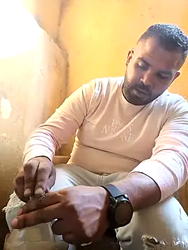 Snapshot of ListedLoin chatting on 7, 1, 2025 ListedLoin online show from 7, 1, 2025