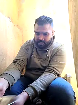 Snapshot of ListedLoin chatting on 11, 1, 2025 ListedLoin online show from 11, 1, 2025