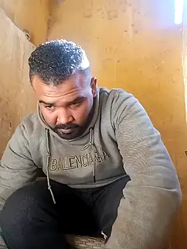 Snapshot of ListedLoin chatting on 24, 1, 2025 ListedLoin online show from 24, 1, 2025