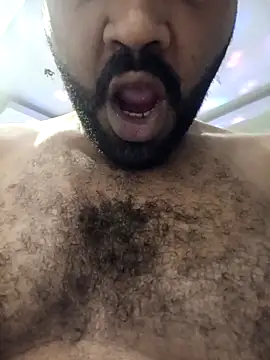 Snapshot of ListedLoin chatting on 5, 3, 2025 ListedLoin online show from 5, 3, 2025